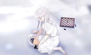 1girl chessboard dice doll dress game_cg hakuchuumu_no_aojashin holding holding_doll large_variant_set long_hair non-web_source official_art red_eyes shimofuri short_sleeves solo variant_set white_background white_dress white_hair yonagi_(hakuchuumu_no_aojashin)