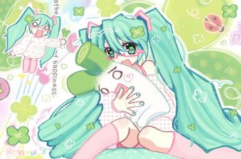 :d alternate_costume aqua_hair blush_stickers bug clover clover-shaped_pupils clover_hair_ornament food four-leaf_clover glasses green_eyes hair_ornament hatsune_miku holding holding_food holding_spring_onion holding_vegetable insect ladybug open_mouth pink_sweater pink_thighhighs smile spring_onion stuffed_spring_onion stuffed_toy sweater symbol-shaped_pupils thighhighs twintails vegetable viirui vocaloid