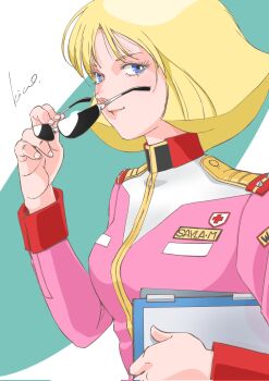 1girl artist_name blonde_hair blue_eyes breasts character_name collared_jacket commentary_request cross earth_federation glasses gundam highres holding holding_notebook holding_removed_eyewear jacket kico_factory lips long_sleeves looking_at_viewer military military_uniform mobile_suit_gundam name_tag notebook pink_jacket red_cross sayla_mass shoulder_boards simple_background small_breasts smile solo sunglasses unworn_eyewear upper_body
