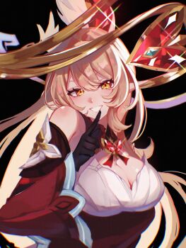 1girl alice_(genshin_impact) black_background black_gloves blonde_hair commentary_request dress elf genshin_impact gloves godone_(5do_zzzzz) gold_halo highres long_hair pointy_ears red_dress simple_background smile solo upper_body yellow_eyes