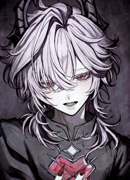 1boy absurdres commentary_request crossed_bangs dragon_boy dragon_horns fangs fingernails genshin_impact hair_between_eyes heart heart-shaped_gem highres horns koumimi looking_at_viewer male_focus messy_hair mini_durin_(genshin_impact) mini_durin_(human)_(genshin_impact) open_mouth pink_hair red_eyes sharp_fingernails simple_background solo upper_body white_background