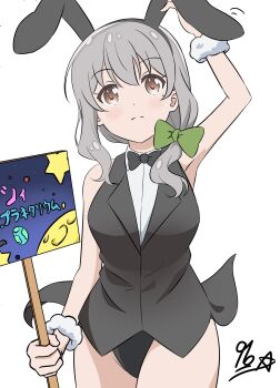 1girl animal_ears arm_above_head artist_name black_bow black_bowtie blush bow bowtie breasts closed_mouth dot_nose fake_animal_ears fake_bunny_ears fake_rabbit_ears feet_out_of_frame female_focus frown grey_hair hair_between_eyes hair_bow highres holding holding_sign japanese_text koisuru_asteroid large_breasts legs leotard long_hair looking_at_viewer mole mole_under_eye morino_mari qb_(qb46311027) rabbit_ears sign simple_background sleeveless solo standing star_(symbol) thighs white_background