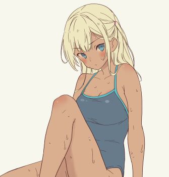 1girl blonde_hair blue_eyes breasts competition_school_swimsuit daipunch dark-skinned_female dark_skin galzaki-san_(daipunch) highres large_breasts long_hair original school_swimsuit sitting swimsuit wet
