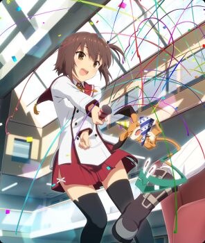 &gt;_&lt; 2girls :d asakura_mihono black_thighhighs blush boots brown_boots brown_eyes brown_hair buttons confetti couch day dot_nose double-breasted etou_kanami game_cg hat holding holding_party_popper indoors long_sleeves minoseki_gakuin_uniform multiple_girls nene_(toji_no_miko) non-circular_lens_flare official_art one_side_up open_mouth party_hat party_popper red_sailor_collar red_skirt sailor_collar school_uniform shirt short_hair skirt skylight smile streamers teeth thighhighs third-party_source toji_no_miko toji_no_miko:_kizamishi_issen_no_tomoshibi upper_teeth_only white_shirt yellow_hat zettai_ryouiki