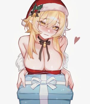 1girl absurdres alternate_costume bell black_choker black_ribbon blonde_hair blush box breasts choker cleavage commentary cowboy_shot double-parted_bangs dress english_commentary evangellium fur-trimmed_headwear fur_trim genshin_impact gift gift_box hair_between_eyes hat heart highres holding holding_box holding_gift incoming_gift large_breasts looking_at_viewer lumine_(genshin_impact) neck_bell parted_lips pointy_ears red_dress red_hat ribbon ribbon_choker santa_hat short_hair_with_long_locks simple_background solo strapless strapless_dress white_background yellow_eyes