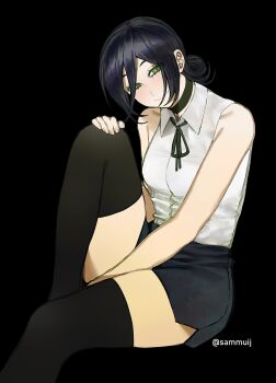 1girl black_background black_choker black_hair black_ribbon black_shorts black_thighhighs chainsaw_man choker closed_mouth collared_shirt green_eyes highres invisible_chair knee_up looking_at_viewer neck_ribbon reze_(chainsaw_man) ribbon sammuij shirt shorts simple_background sitting sleeveless sleeveless_shirt smile solo thighhighs twitter_username white_shirt