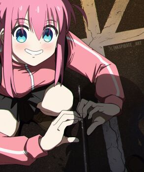 2girls artist_name blue_eyes bocchi_the_rock! commentary english_commentary gotoh_hitori grey_skirt grin heart heart_hands highres implied_peeing inkspirate jacket kita_ikuyo long_hair looking_at_viewer multiple_girls outdoors pink_hair pink_jacket pink_track_suit pleated_skirt shadow skirt smile squatting track_suit twitter_username twitter_x_logo