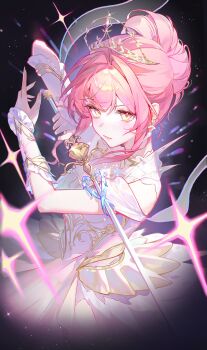 1girl absurdres backlighting bare_shoulders black_background brown_eyes chinese_commentary closed_mouth clothing_cutout collar commentary_request cowboy_shot detached_collar dress expressionless eyelashes feather-trimmed_dress fighting_stance frilled_arm_warmers gold_tiara hair_bun hair_intakes highres holding holding_sword holding_weapon infinity_nikki lace_collar light_blush light_frown light_particles long_sidelocks loose_hair_strand melody_bloom_(infinity_nikki) nikki_(nikki) nikki_(series) pink_hair pink_lips pleated_dress rapier shanwenyufan short_hair_with_long_locks short_sleeves shoulder_cutout sidelocks single_hair_bun solo sparkle sword tiara updo vignetting weapon white_arm_warmers white_collar white_dress