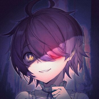 1girl :d ahoge glowing glowing_eye grin gv10492 hair_over_one_eye highres honkai_(series) honkai_gakuen looking_at_viewer multicolored_hair open_mouth pink_hair purple_hair sharp_teeth short_hair sin_mal smile solo teeth two-tone_hair yellow_eyes