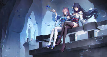 2girls blue_horns blunt_bangs bow-shaped_hair braid bridal_gauntlets chinese_commentary choker colored_tips commentary_request fan_hair_ornament fish genshin_impact gloves gradient_hair half_gloves highres horns japanese_clothes kimono lace-trimmed_choker lace_trim very_long_braid long_hair low-braided_long_hair low-tied_long_hair mole mole_under_eye multicolored_hair multiple_girls nagatekkou obiage obijime p.mume pink_hair puffy_sleeves purple_hair purple_kimono purple_nails raiden_shogun sangonomiya_kokomi shorts underwater white_gloves white_shorts wide_sleeves