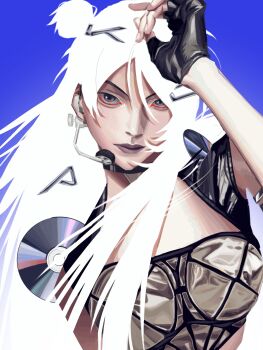 1girl alternate_hair_color arm_at_side black_choker black_gloves blending blue_background breasts cd choker commentary fingerless_gloves gloves hair_bun hand_up headset highres k/da_(league_of_legends) k/da_kai&#039;sa kai&#039;sa league_of_legends long_hair looking_at_viewer official_alternate_costume parted_lips purple_eyes seli1 shirt simple_background sleeveless sleeveless_shirt small_breasts solo upper_body white_hair yellow_shirt