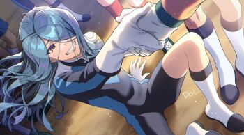 2boys androgynous aqua_eyes bishounen black_bodysuit bodysuit brown_eyes dolustoy endou_mamoru gloves highres inazuma_eleven inazuma_eleven_(series) kazemaru_ichirouta kneehighs legs_apart long_hair male_focus multiple_boys on_ground sitting smile soccer_uniform socks solo_focus sportswear tearing_up tight_clothes white_gloves white_socks