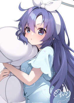 1girl blue_archive blue_eyes blue_pajamas blush breasts commentary_request hair_between_eyes hairband holding holding_pillow long_hair looking_at_viewer medium_breasts mofu_namako pajamas parted_lips pillow purple_hair short_sleeves signature simple_background solo upper_body very_long_hair white_background white_hairband yuuka_(blue_archive) yuuka_(pajamas)_(blue_archive)