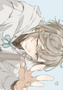 1boy alternate_costume brown_hair cat_hair_ornament commentary grey_eyes grid_background hair_between_eyes hair_ornament hand_up hashtag-only_commentary highres hood hoodie hoshi_129 kanae_(nijisanji) long_sleeves looking_at_viewer male_focus mole mole_under_eye nijisanji one_eye_closed open_mouth paw_print short_hair sideways smile solo symbol-only_commentary virtual_youtuber white_hoodie