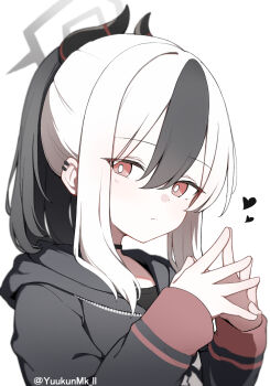 Rule 34 | 1girl, black choker, black hair, black hoodie, black horns, blue archive, choker, demon horns, grey halo, hair between eyes, halo, heart, highres, hood, hood down, hoodie, horns, kayoko (blue archive), long hair, looking at viewer, multicolored hair, ponytail, red eyes, simple background, solo, twitter username, two-tone hair, upper body, white background, white hair, yuukun mk-ii