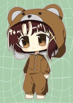 1girl aoiuna asymmetrical_hair barefoot brown_eyes brown_hair chibi closed_mouth full_body green_background hair_ornament highres iwakura_lain no_nose serial_experiments_lain short_hair single_sidelock solo x_hair_ornament