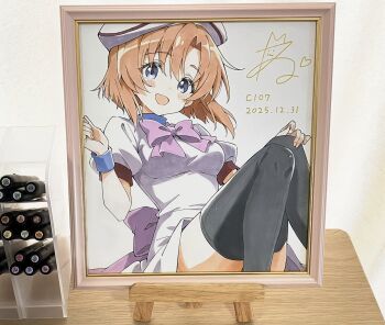 1girl :d art_tools_in_frame back_bow black_thighhighs blunt_ends blush bow bowtie breasts comiket_107 commentary_request dated dress feet_out_of_frame hand_up hat highres higurashi_no_naku_koro_ni knees_up looking_at_viewer medium_breasts niyane open_mouth orange_hair parted_bangs pink_bow pink_bowtie ryuuguu_rena shikishi short_hair short_sleeves signature simple_background sitting smile solo thighhighs traditional_media white_background white_dress white_hat