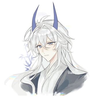 1boy antenna_hair artist_name blue_eyes blue_horns blurry blurry_background chinese_commentary closed_mouth expressionless fuchangle00777 hair_between_eyes hakuhatsu_ki head_tilt highres honkai:_star_rail honkai_(series) horns japanese_clothes kimono long_hair male_focus robe shade solo upper_body watermark white_background white_hair
