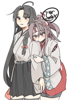 2girls ahoge black_hair black_skirt black_thighhighs brown_eyes grey_hair grey_kimono hakama hakama_shorts hakama_skirt headband hinata_hibari japanese_clothes kantai_collection kimono long_hair low-tied_long_hair multiple_girls pleated_skirt ponytail red_shorts shorts shouhou_(kancolle) skirt striped_headband thighhighs zuihou_(kancolle)