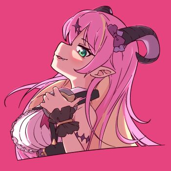 1girl basukechi blonde_hair bow breasts colored_inner_hair commentary curled_horns fang fingernails from_side green_eyes headphones highres holding holding_headphones hololive horn_bow horn_ornament horns large_breasts long_fingernails mano_aloe multicolored_hair pink_background pink_hair pink_nails pointy_ears purple_bow shirt sleeveless sleeveless_shirt smile solo streaked_hair symbol-only_commentary two_side_up underbust virtual_youtuber wrist_cuffs