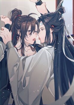 2boys after_kiss ahoge amana_raika bishounen black_hair black_hanfu blush brown_hair chinese_clothes collarbone couple eye_contact eyelashes hair_between_eyes hair_ribbon hands_up hanfu headband high_ponytail highres holding_another&#039;s_wrist indoors jewelry lan_wangji light_particles long_hair long_sleeves looking_at_another male_focus modao_zushi multiple_boys open_mouth ponytail purple_eyes red_ribbon ribbon robe saliva saliva_trail sidelocks tongue tongue_out topknot twitter_username upper_body very_long_hair watermark wei_wuxian white_hanfu white_headband wide_sleeves xiao_guan_(headdress) yaoi yellow_eyes