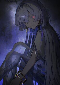 1girl absurdres colored_eyelashes earrings grey_hair hair_intakes hair_ornament highres jewelry knees_up long_hair looking_at_viewer looking_to_the_side mornye_(wuthering_waves) parted_lips prosthesis prosthetic_leg red_eyes sitting solo takamatu_hajime triangle_earrings wuthering_waves