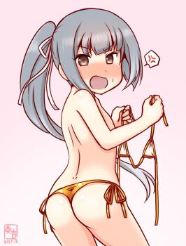 1girl anger_vein artist_logo ass bikini brown_hair commentary_request dated from_behind gradient_background grey_eyes kanon_(kurogane_knights) kantai_collection kasumi_(kancolle) logo looking_back one-hour_drawing_challenge pink_background side-tie_bikini_bottomh side_ponytail solo spoken_anger_vein swimsuit thong_bikini topless_female unworn_bikini_top
