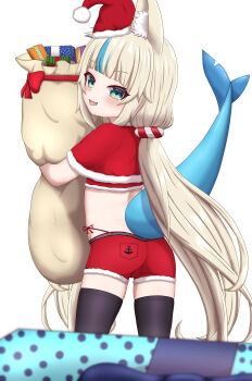 1girl absurdres alternate_costume animal_ear_fluff animal_ears azunyart black_thighhighs blonde_hair blue_eyes blue_streaks breasts cat_ears fins fish_girl fish_tail fur-trimmed_shorts fur-trimmed_tube_top fur_trim hat highres holding holding_sack indie_virtual_youtuber long_hair looking_at_viewer low_twintails red_shorts sack sameko_saba santa_costume santa_hat shorts small_breasts smile solo strapless tail thighhighs tube_top twintails very_long_hair virtual_youtuber
