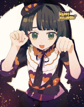 1girl :d black_hair black_hat black_shirt commentary green_eyes hair_intakes happy_halloween hat highres link!_like!_love_live! looking_at_viewer love_live! medium_hair mini_hat mini_witch_hat momose_ginko nagisa_iori neck_ribbon official_alternate_costume open_mouth paw_pose purple_ribbon ribbon shirt smile solo spotlight three-quarter_sleeves trick_&amp;_cute_(love_live!) virtual_youtuber witch_hat