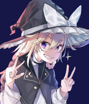 1girl absurdres black_hat black_vest blonde_hair blue_background blue_eyes bow double_v frilled_hat frills grin hair_between_eyes hat hat_bow highres kirisame_marisa long_sleeves looking_at_viewer medium_hair muraryo neck_garter shirt simple_background sleeve_cuffs smile sparkle touhou v vest white_shirt witch_hat