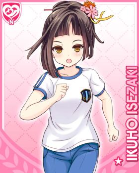 1girl :o blue_pants brown_eyes brown_hair card_(medium) character_name flower girlfriend_(kari) gym_uniform hair_flower hair_ornament isezaki_ikuho kanzashi official_art pants pink_background qp:flapper school_emblem shirt solo white_shirt