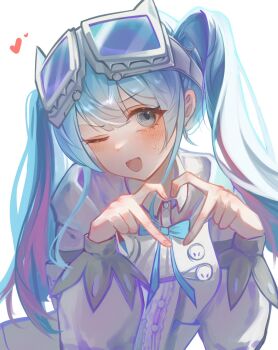 Rule 34 | 1girl, aqua bow, arahashi tabi, blue eyes, bow, commentary, double-parted bangs, goggles, goggles on head, hands up, heart, heart hands, highres, karyou dayo, long hair, long sleeves, looking at viewer, multicolored hair, one eye closed, open mouth, shirt, simple background, small sweatdrop, solo, stellive, streaked hair, twintails, upper body, virtual youtuber, white background, white shirt