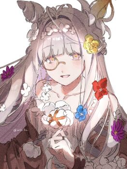 1girl ahoge commentary_request cone_hair_bun dress_flower fate/grand_order fate_(series) flora_(fate) flower hair_bun hair_flower hair_ornament highres long_hair monocle pink_eyes twitter_username white_background white_hair xiao_yue_(3332ki)