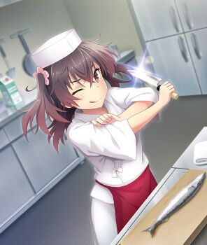 1girl :q apron asakura_mihono brown_eyes brown_hair cabinet chef chef_hat closed_mouth cutting_board diffraction_spikes dot_nose double-parted_bangs drink_carton dutch_angle fish fish_request flat_top_chef_hat frying_pan game_cg glint hat holding holding_knife japanese_clothes kimono kitchen kitchen_knife knife lens_flare looking_at_viewer medium_hair metal_floor milk_carton official_art one_eye_closed red_apron rolling_sleeves_up smile solo spatula third-party_source toji_no_miko toji_no_miko:_kizamishi_issen_no_tomoshibi tongue tongue_out towel twintails waist_apron white_hat white_kimono