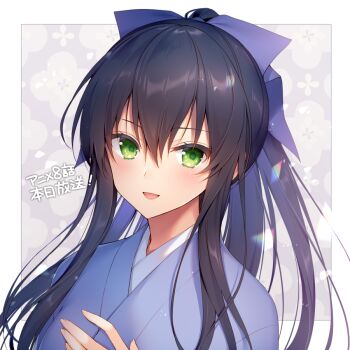 1girl black_hair blue_kimono border bow choujin_koukousei-tachi_wa_isekai_demo_yoyuu_de_ikinuku_you_desu! commentary_request green_eyes hair_between_eyes hair_bow hand_on_own_chest ichijou_aoi_(choyoyu) japanese_clothes kimono long_hair looking_at_viewer official_art open_mouth ponytail purple_bow sacraneco sidelocks smile solo white_border
