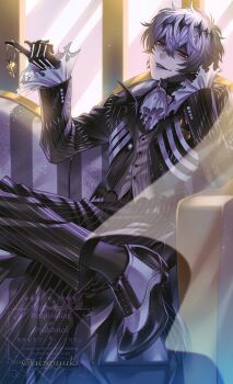 1boy aogiyuki diamond_hairband formal_clothes gloves highres jacket long_sleeves looking_at_viewer male_focus pinstripe_jacket pinstripe_pattern pinstripe_suit round_eyewear short_hair skeleton skully_j._graves smile solo striped_clothes striped_jacket striped_vest suit the_nightmare_before_christmas twisted_wonderland vertical-striped_clothes vertical-striped_jacket vertical-striped_vest vest white_hair