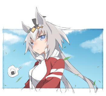 1girl ahoge beer_hsk blue_eyes blue_sky closed_mouth cloud commentary_request falling_leaves food grey_hair hair_between_eyes jacket leaf long_hair multicolored_hair oguri_cap_(umamusume) onigiri outdoors red_jacket sky solo spoken_food track_jacket two-tone_hair umamusume v-shaped_eyebrows very_long_hair white_hair wind