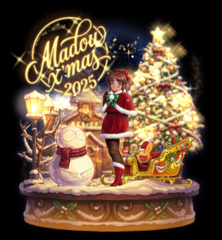 1girl 2025 absurdres arle_nadja arms_behind_back bag bare_tree belt black_belt black_pantyhose blurry blurry_background bodystocking boots bow bowtie brown_eyes brown_hair building capelet carbuncle_(puyopuyo) character_snowman christmas christmas_tree closed_mouth commentary creature diorama dress ear_ornament fur-trimmed_boots fur-trimmed_capelet fur-trimmed_dress fur_trim gloves green_bow green_bowtie hair_bow high_heel_boots high_heels highres holding holding_bag lamppost madou_monogatari medium_hair mistletoe_hair_ornament night pantyhose pom_pom_(clothes) ponytail puyo_(puyopuyo) puyopuyo red_boots red_bow red_capelet red_dress red_gloves red_scarf scarf shimadai587779 shopping_bag sky sleigh smile snow snowman standing star_(sky) starry_sky tree