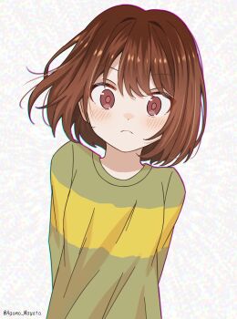 1other :&lt; agomo arms_behind_back artist_name blush bob_cut bright_pupils brown_eyes brown_hair chara_(undertale) close-up commentary english_commentary floating_hair green_sweater head_tilt highres long_sleeves looking_at_viewer loose_hair_strand portrait short_hair single_horizontal_stripe solo straight-on sweater twitter_username two-tone_sweater undertale upper_body utdr_(toby_fox) v_arms white_background yellow_sweater
