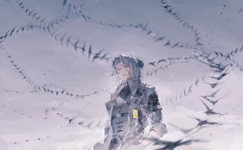 1boy absurdres barcode barcode_tattoo bird blue_eyes brown_coat chinese_commentary coat commentary covered_collarbone flock forehead forehead_tattoo grey_hair grey_sky hands_in_pockets heterochromia high_collar high_ponytail highres id_card male_focus open_clothes open_coat overcast ponytail punishing:_gray_raven sky solo tattoo undershirt upper_body vest waistcoat walkie-talkie watanabe:_nightblade_(pgr) watanabe_(pgr) yellow_eyes zhouliang48183