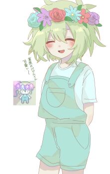 1boy antenna_hair arms_behind_back basil_(headspace)_(omori) basil_(omori) blue_shirt blush closed_eyes double-parted_bangs flower flower_wreath green_hair green_overalls hair_between_eyes head_wreath highres hiori000 male_focus omori open_mouth overall_shorts overalls reference_inset shirt short_hair short_sleeves simple_background smile solo t-shirt translation_request twitter_username white_background