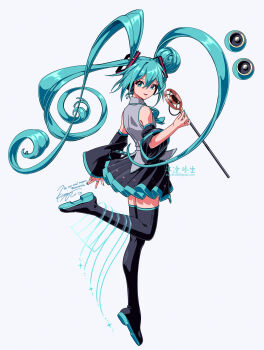 1girl absurdres aqua_eyes aqua_hair aqua_trim black_boots black_skirt black_sleeves boots detached_sleeves grey_shirt hatsune_miku highres holding holding_microphone kisumi_rei leg_up long_hair looking_at_viewer microphone miniskirt parted_lips shirt simple_background skirt sleeveless sleeveless_shirt smile solo thigh_boots thighhighs treble_clef treble_clef-shaped_hair twintails vocaloid white_background zettai_ryouiki