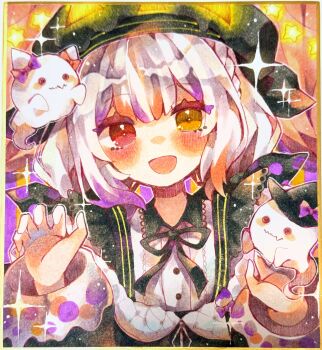 1girl :d beret black_ribbon collared_shirt commentary_request ghost hands_up hat heterochromia highres jogasaki_noah long_hair long_sleeves looking_at_viewer mahou_shoujo_no_majo_saiban multicolored_hair neck_ribbon open_mouth otomebakudan red_eyes ribbon shirt smile solo sparkle streaked_hair traditional_media upper_body white_hair white_shirt witch_hat yellow_eyes