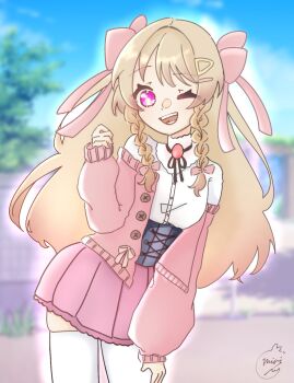 1girl blonde_hair casual chaos_marie_(grimms_notes) cowboy_shot grimms_notes highres miriru12_nyan one_eye_closed protected_link solo