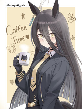 1girl absurdres ahoge animal_ears black_choker black_coat black_gloves black_hair black_shirt black_skirt blush choker closed_mouth coat coffee_mug collared_shirt commentary_request cup ear_tag earrings gloves hair_between_eyes heart highres holding holding_cup horse_ears horse_girl horse_tail horseshoe jewelry long_bangs long_hair long_hair_between_eyes long_sleeves looking_at_viewer manhattan_cafe_(creeping_black)_(umamusume) manhattan_cafe_(umamusume) mug multicolored_hair naoyuki_arts necktie shirt single_earring skirt smile solo star_(symbol) steaming_cup tail umamusume upper_body very_long_hair white_hair yellow_eyes yellow_necktie
