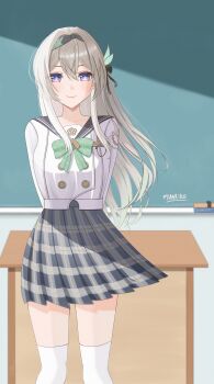 1girl absurdres black_hairband blush bow breasts buruu11 commentary english_commentary firefly_(honkai:_star_rail) firefly_(spring_missive)_(honkai:_star_rail) green_bow grey_hair hair_between_eyes hair_ornament hairband highres honkai:_star_rail honkai_(series) long_hair looking_at_viewer miniskirt multicolored_eyes purple_eyes shirt skirt smile solo thighhighs white_shirt white_thighhighs zettai_ryouiki