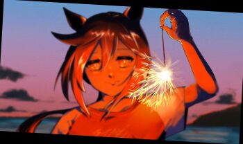 106staygold 1girl absurdres adversarial_noise animal_ears beach black_hair blurry brown_eyes brown_hair cloud cloudy_sky commentary_request depth_of_field fireworks hair_between_eyes hand_up highres holding holding_fireworks horse_ears horse_girl long_hair looking_at_viewer multicolored_hair ocean ponytail senkou_hanabi shirt short_sleeves sky smile solo sparkler stay_gold_(umamusume) streaked_hair sunset t-shirt tilted_border umamusume white_hair