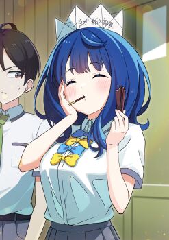 1boy 1girl absurdres ahoge angry black_hair blue_bow blue_bowtie blue_hair blush bow bowtie brown_eyes commentary eating food food_in_mouth green_necktie grey_skirt hetero highres holding holding_food holding_pocky igwang_il87028 make_heroine_ga_oo_sugiru! medium_hair necktie nukumizu_kazuhiko paper_crown pocky pocky_in_mouth school_uniform shirt short_hair short_sleeves skirt smile tsuwabuki_high_school_uniform untranslatable_commentary white_shirt yanami_anna yellow_bow yellow_bowtie
