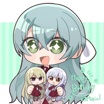 +_+ 1girl :d assault_lily blush bow brown_cardigan brown_sailor_collar buttons cardigan character_doll character_name chibi commentary_request crossed_bangs doll green_background green_hair hair_between_eyes hair_bow half_updo hands_up happy_birthday highres holding holding_doll kanba_girls_high_school_uniform kon_kanaho long_hair looking_at_viewer miyagawa_takane open_mouth partially_unbuttoned ponokaijo sailor_collar school_uniform smile solo striped_background toki_kureha twitter_username upper_body very_long_hair white_background white_bow