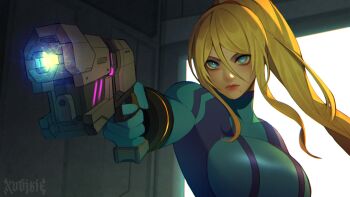 1girl aiming artist_name blonde_hair blue_bodysuit blue_eyes bodysuit breasts closed_mouth commentary english_commentary finger_on_trigger glowing gun hair_between_eyes handgun high_ponytail highres holding holding_gun holding_weapon lips long_hair medium_breasts metroid mole mole_under_mouth nintendo paralyzer ponytail samus_aran serious sidelocks skin_tight solo super_smash_bros. weapon xuuikie_ashe zero_suit